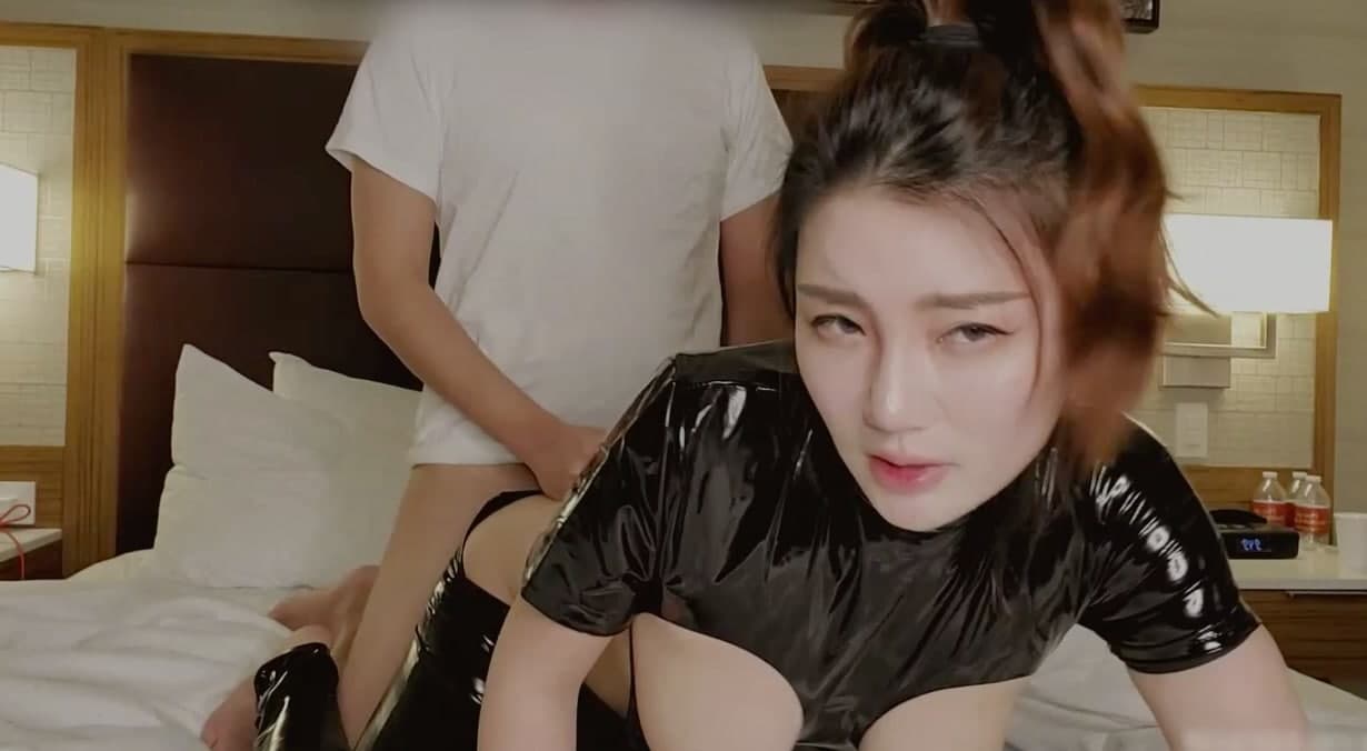 皮衣女王的调教